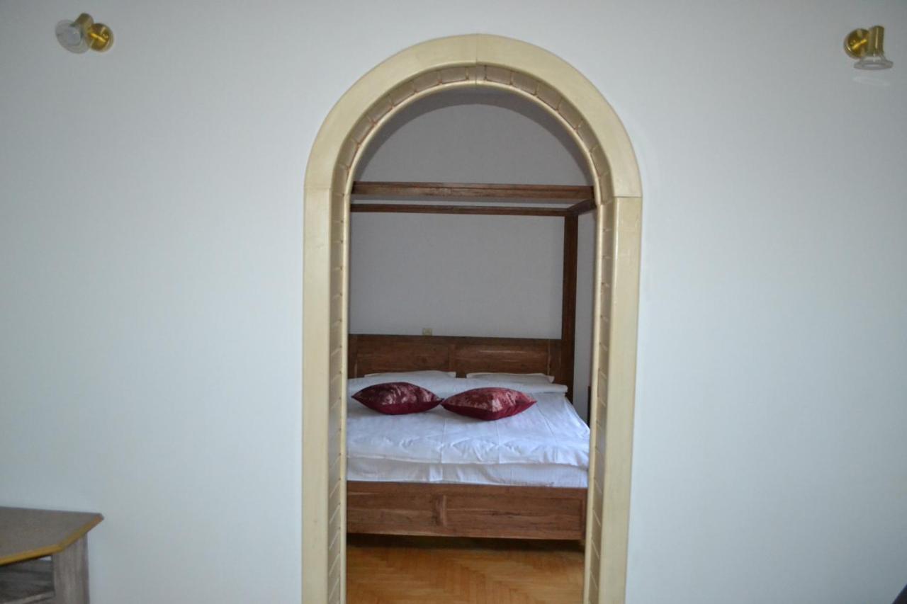 Castle Gate 호텔 브란 외부 사진