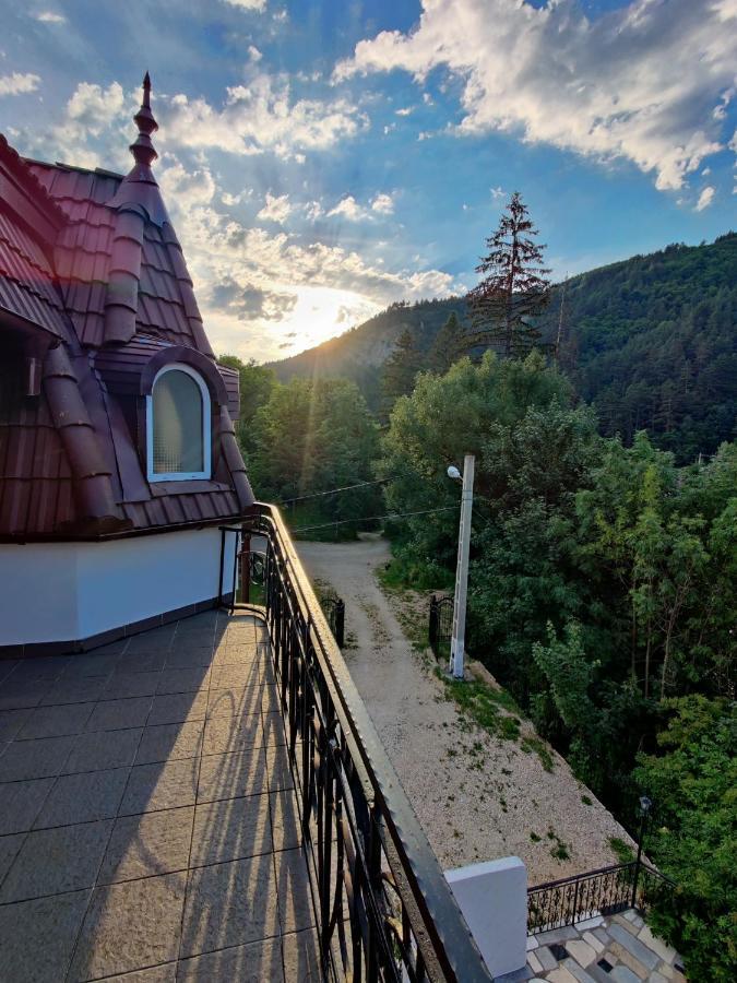 Castle Gate 호텔 브란 외부 사진